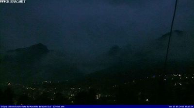 immagine della webcam nei dintorni di Alpe Giumello: webcam Mandello del Lario
