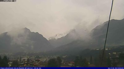 immagine della webcam nei dintorni di Alpe Giumello: webcam Mandello del Lario