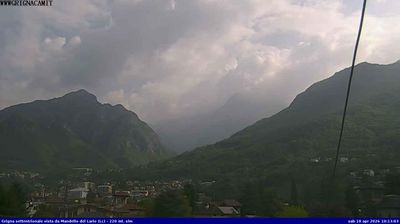 immagine della webcam nei dintorni di Pigra: webcam Mandello del Lario