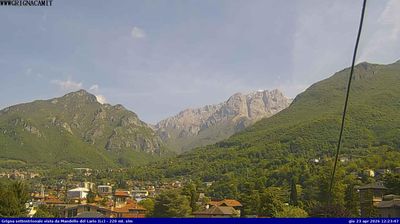 immagine della webcam nei dintorni di Piani di Bobbio: webcam Mandello del Lario