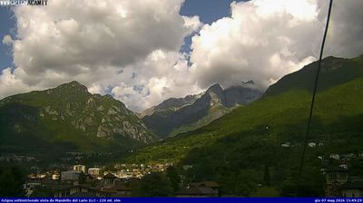 immagine della webcam nei dintorni di Sala Comacina: webcam Mandello del Lario