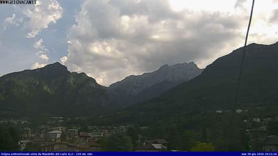 immagine della webcam nei dintorni di Lecco: webcam Mandello del Lario