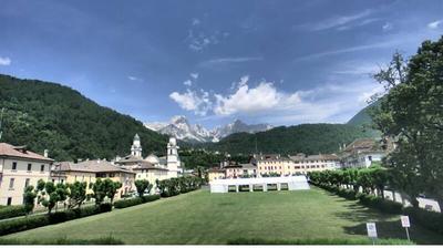 immagine della webcam nei dintorni di San Martino di Castrozza: webcam Agordo