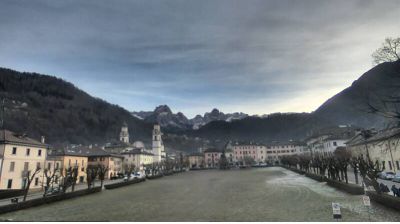 immagine della webcam nei dintorni di Primiero San Martino di Castrozza: webcam Agordo