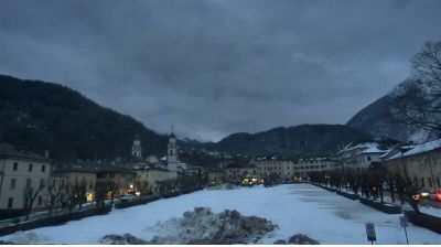 immagine della webcam nei dintorni di Masare': webcam Agordo