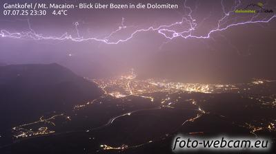 immagine della webcam nei dintorni di Caldaro sulla Strada del Vino: webcam Andriano