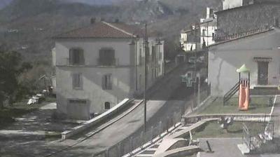 immagine della webcam nei dintorni di Monteroduni: webcam Acquaviva d'Isernia