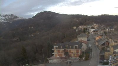 immagine della webcam nei dintorni di Zubiena: webcam Castelnuovo Nigra