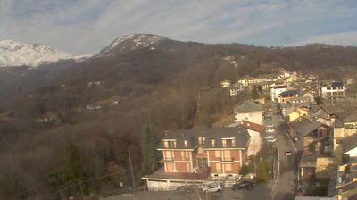 immagine della webcam nei dintorni di Vialfrè: webcam Castelnuovo Nigra