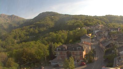 immagine della webcam nei dintorni di Traversella: webcam Castelnuovo Nigra