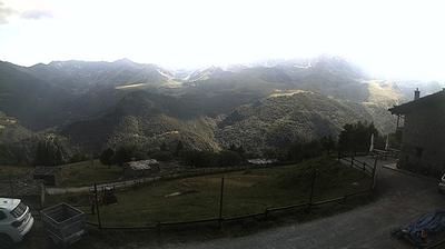 immagine della webcam nei dintorni di Crissolo Pian delle Regine: webcam Ostana