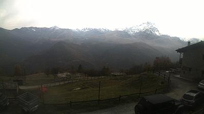 immagine della webcam nei dintorni di Pontechianale: webcam Ostana