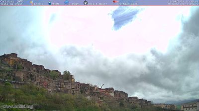 immagine della webcam nei dintorni di Sant'Agata di Puglia: webcam Calitri