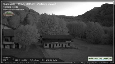 immagine della webcam nei dintorni di Sillano Giuncugnano: webcam Pratospilla