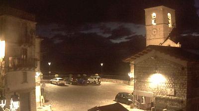 immagine della webcam nei dintorni di Roio del Sangro: webcam Civitaluparella