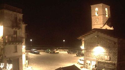 immagine della webcam nei dintorni di Roio del Sangro: webcam Civitaluparella