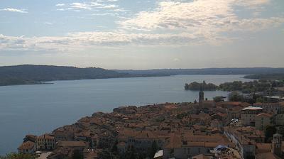 immagine della webcam nei dintorni di Borgomanero: webcam Arona