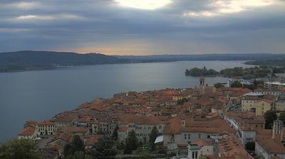 immagine della webcam nei dintorni di Armeno: webcam Arona