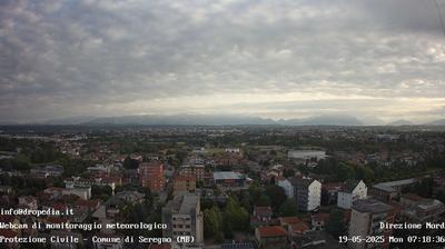 immagine della webcam nei dintorni di Milano 5 Vie: webcam Seregno