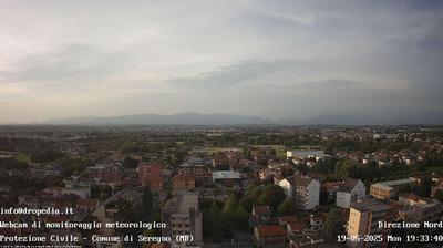 immagine della webcam nei dintorni di Milano Segnano: webcam Seregno