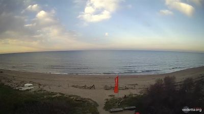 immagine della webcam nei dintorni di Roma Lido di Castel Fusano: webcam Torvaianica