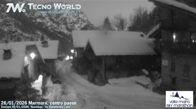 immagine della webcam nei dintorni di Crissolo Pian della Regina: webcam Marmora