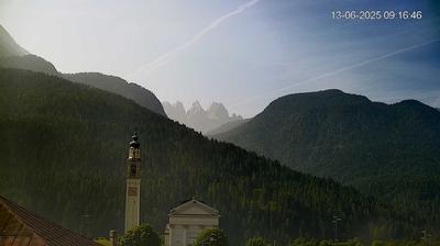 immagine della webcam nei dintorni di Forni di Sopra: webcam Domegge di Cadore
