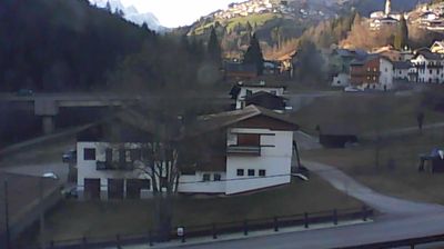 immagine della webcam nei dintorni di Ampezzo: webcam San Nicolò di Comelico