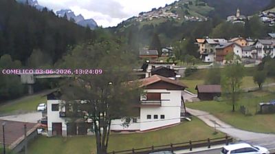 immagine della webcam nei dintorni di Auronzo di Cadore: webcam San Nicolò di Comelico