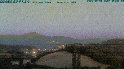 immagine della webcam nei dintorni di Castiglione dei Pepoli: webcam Castel d'Aiano