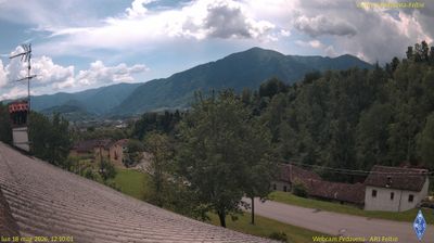 immagine della webcam nei dintorni di Passo di Cereda: webcam Pedavena