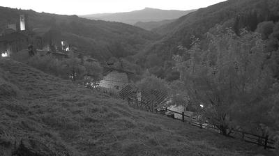 immagine della webcam nei dintorni di Torri: webcam Ortignano Raggiolo