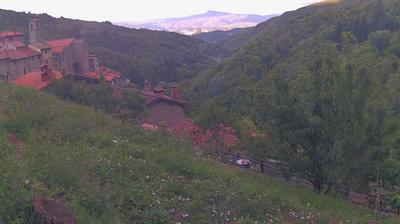 immagine della webcam nei dintorni di Chiusi della Verna: webcam Ortignano Raggiolo