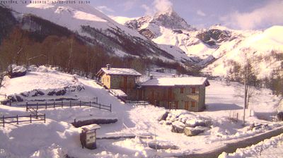 immagine della webcam nei dintorni di Pradleves: webcam Oncino