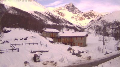 immagine della webcam nei dintorni di Rucas di Bagnolo: webcam Oncino