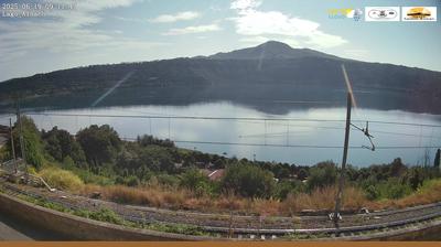 immagine della webcam nei dintorni di Roma Laurentino: webcam Castel Gandolfo