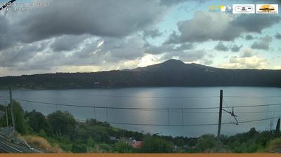 immagine della webcam nei dintorni di Latina: webcam Castel Gandolfo
