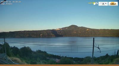 immagine della webcam nei dintorni di Tor San Lorenzo: webcam Castel Gandolfo