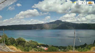 immagine della webcam nei dintorni di Roma Monte Verde: webcam Castel Gandolfo