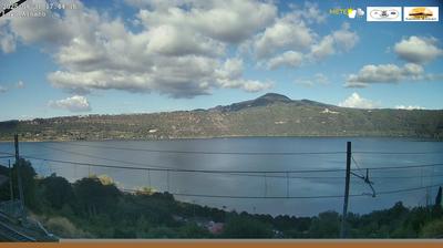 immagine della webcam nei dintorni di Rocca Priora: webcam Castel Gandolfo