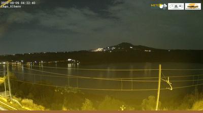 immagine della webcam nei dintorni di Borghesiana: webcam Castel Gandolfo