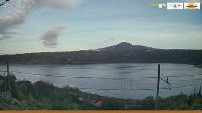 immagine della webcam nei dintorni di Genazzano: webcam Castel Gandolfo