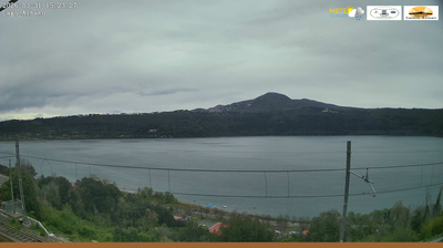 immagine della webcam nei dintorni di Settecamini: webcam Castel Gandolfo