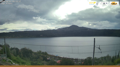 immagine della webcam nei dintorni di Tor San Lorenzo: webcam Castel Gandolfo