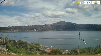 immagine della webcam nei dintorni di Roma San Paolo: webcam Castel Gandolfo
