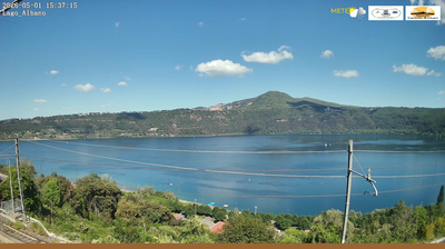 immagine della webcam nei dintorni di Aeroporto di Ciampino: webcam Castel Gandolfo