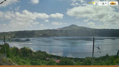 immagine della webcam nei dintorni di Latina Scalo: webcam Castel Gandolfo