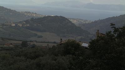 immagine della webcam nei dintorni di San Teodoro: webcam San Piero Patti