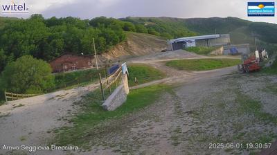 immagine della webcam nei dintorni di L'Aquila: webcam Rocca di Cambio