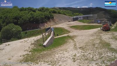 immagine della webcam nei dintorni di Ofena: webcam Rocca di Cambio